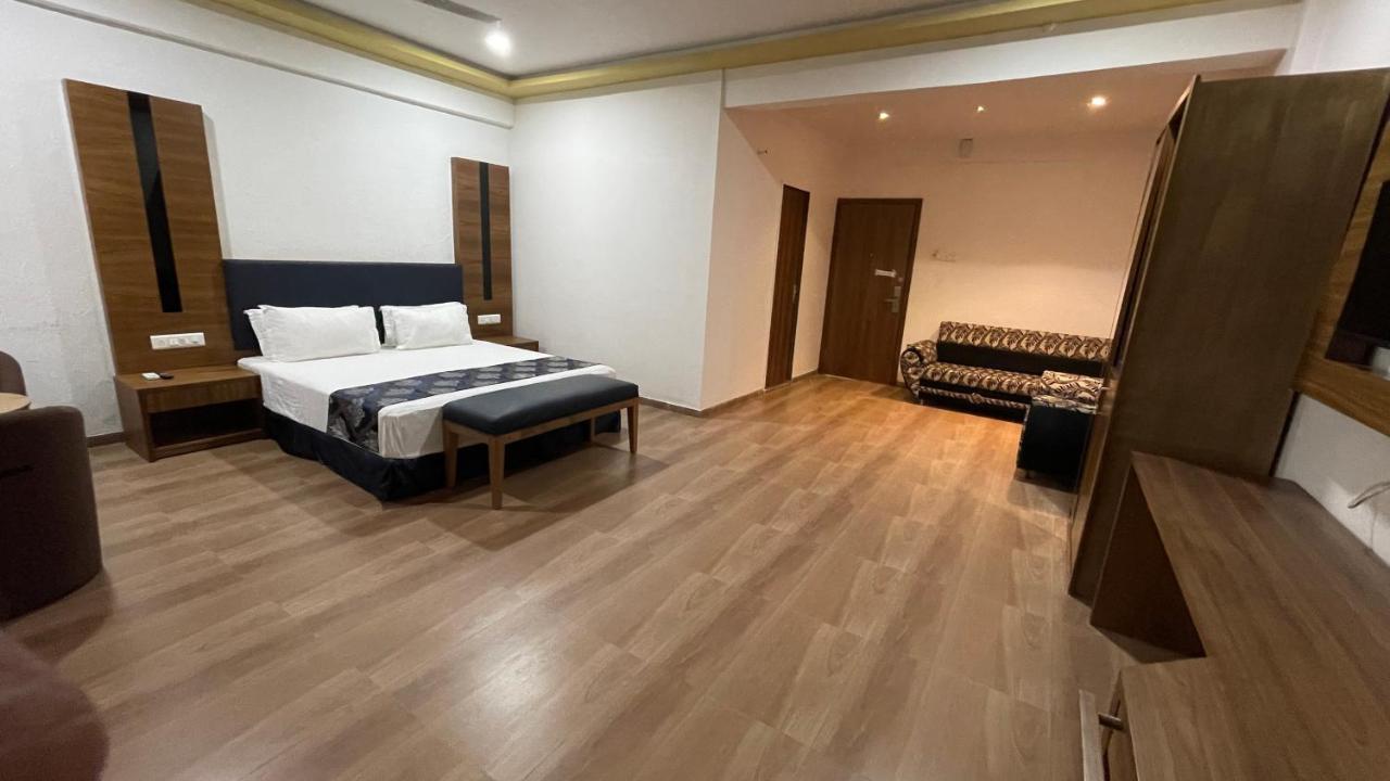 Heaven 7 Hotel & Resort Himatnagar Экстерьер фото
