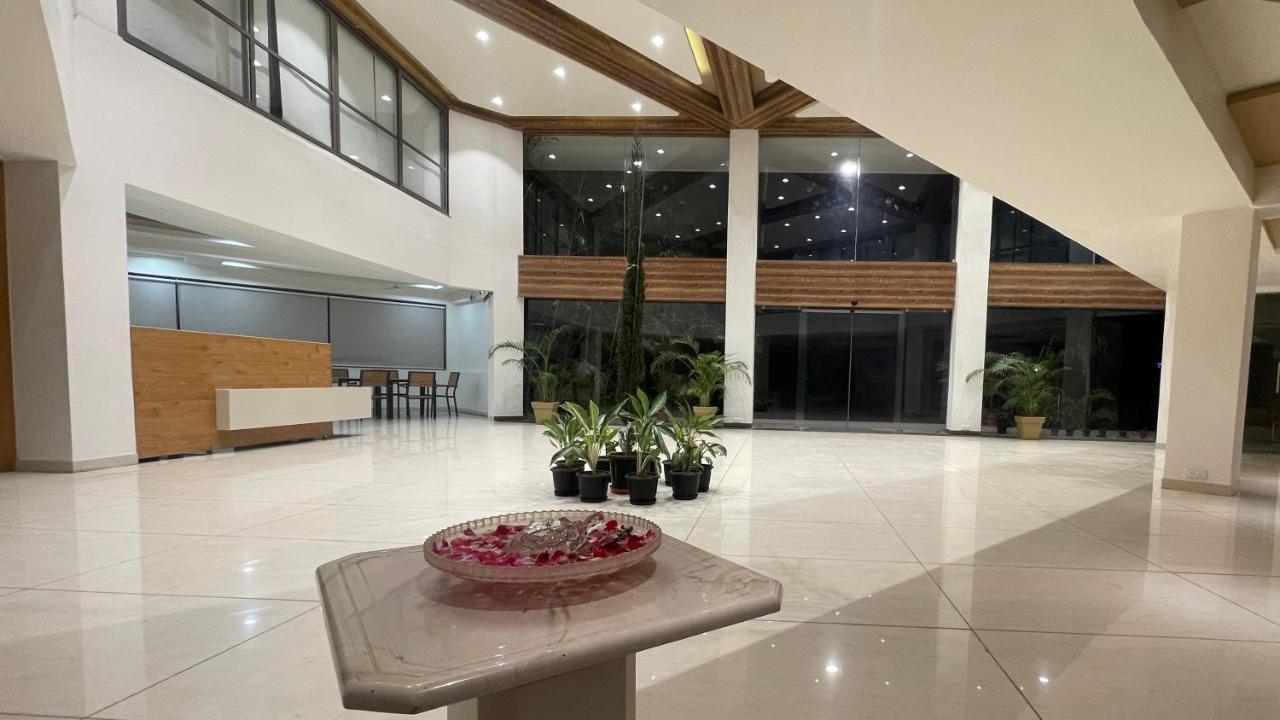 Heaven 7 Hotel & Resort Himatnagar Экстерьер фото