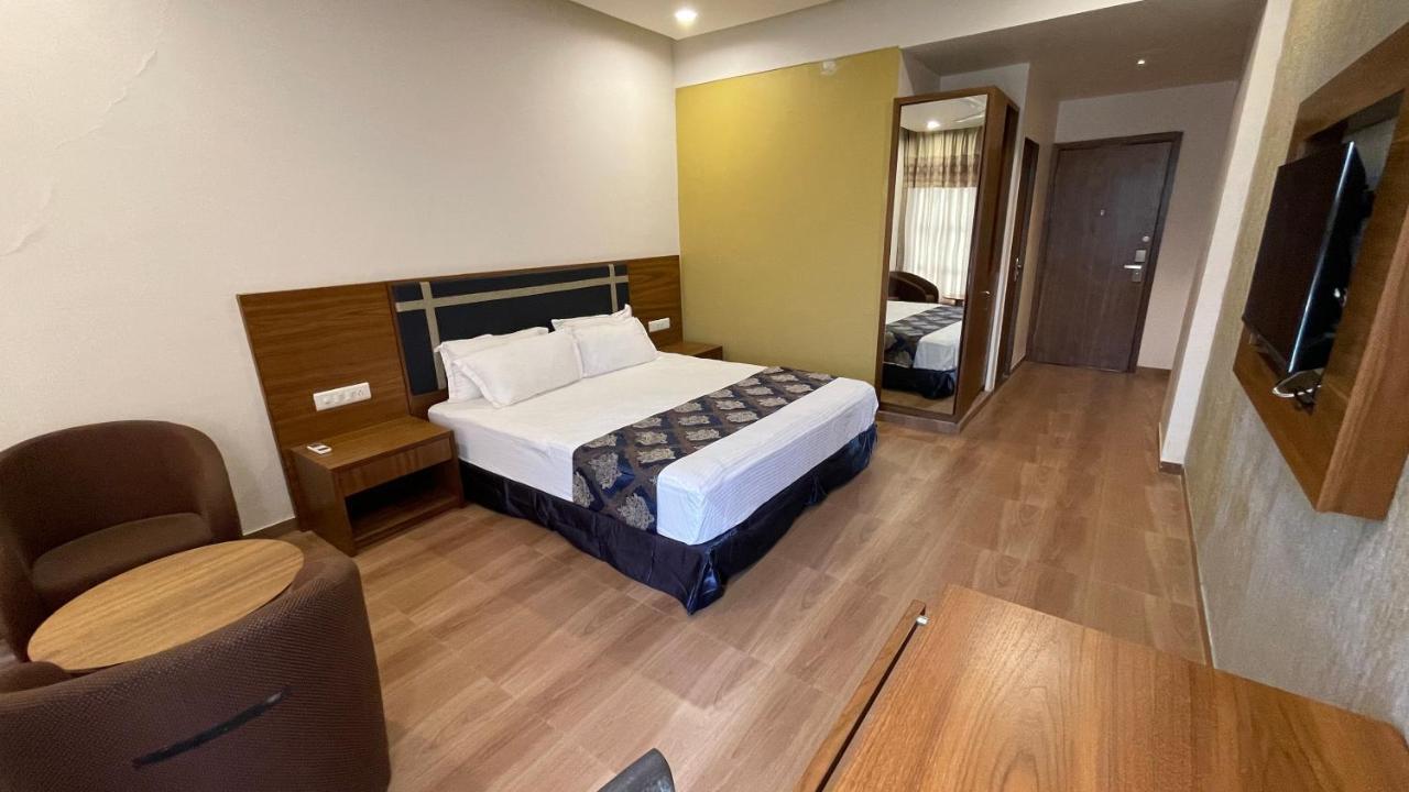 Heaven 7 Hotel & Resort Himatnagar Экстерьер фото