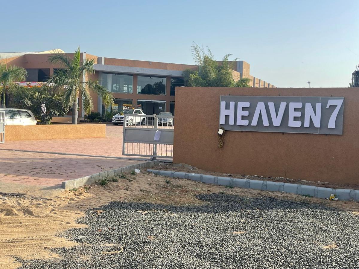Heaven 7 Hotel & Resort Himatnagar Экстерьер фото
