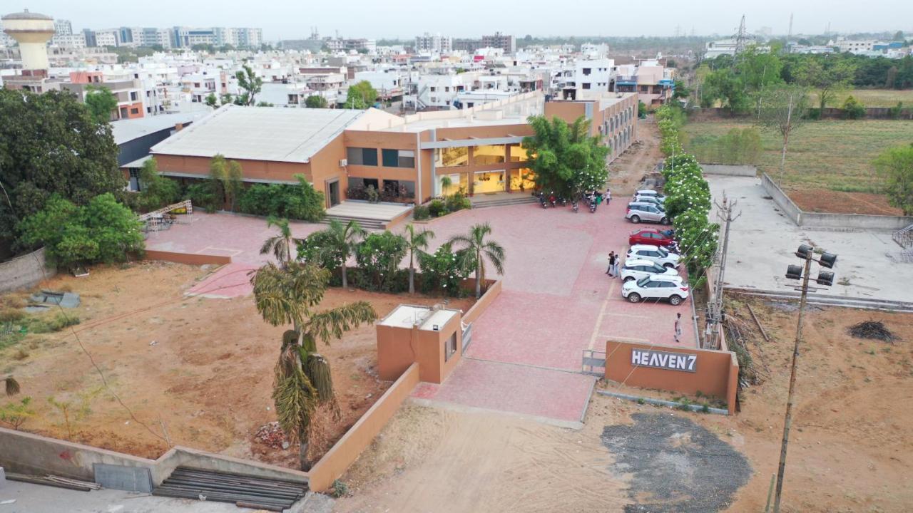 Heaven 7 Hotel & Resort Himatnagar Экстерьер фото